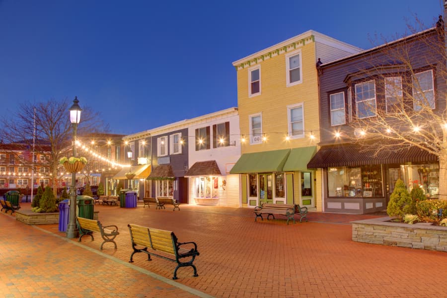 Row of restaurants and shops in Cape May
