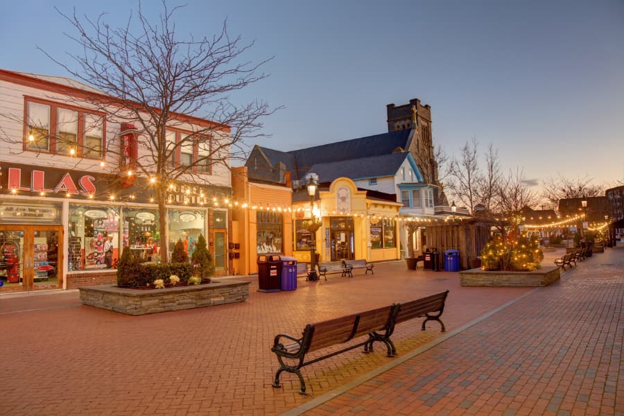 Washington street mall in early morning